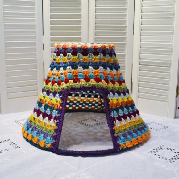 Special cat cave, cat bed, or pillows for … - Picture 7 of 7